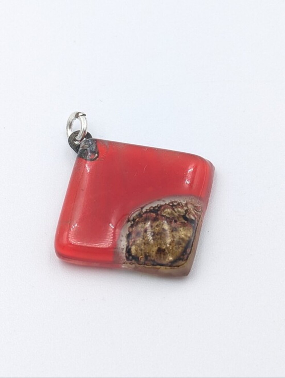5/25$  Red and brown hand crafted glass pendant